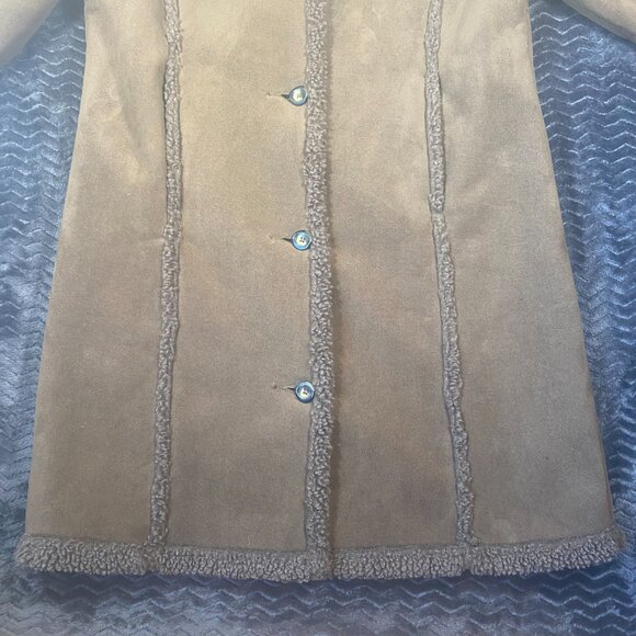 L.L. Bean Faux Fur lined Suede Winter Jacket Brown Womens size medium Petite - Picture 2 of 11